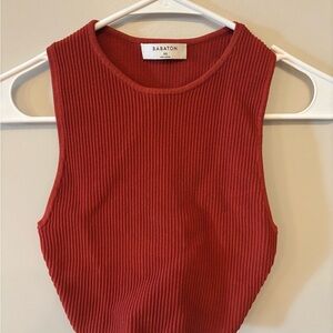 Babaton sculpt knit cropped tank top red ribbed size XS